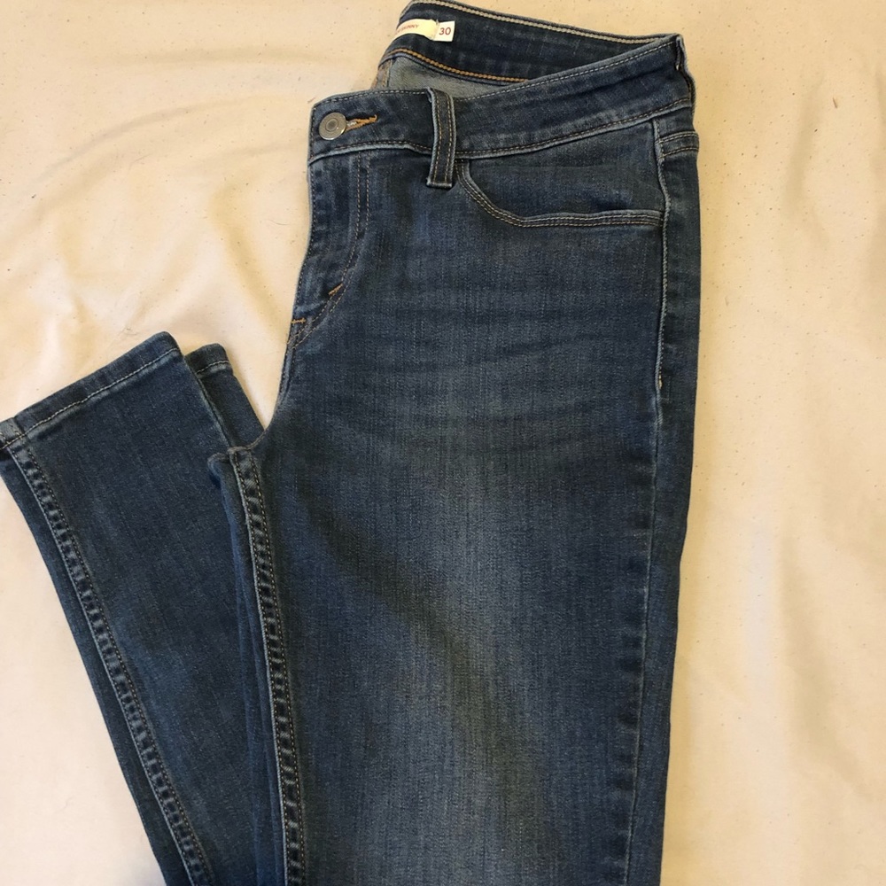 Levi’s - Picture 3 of 3
